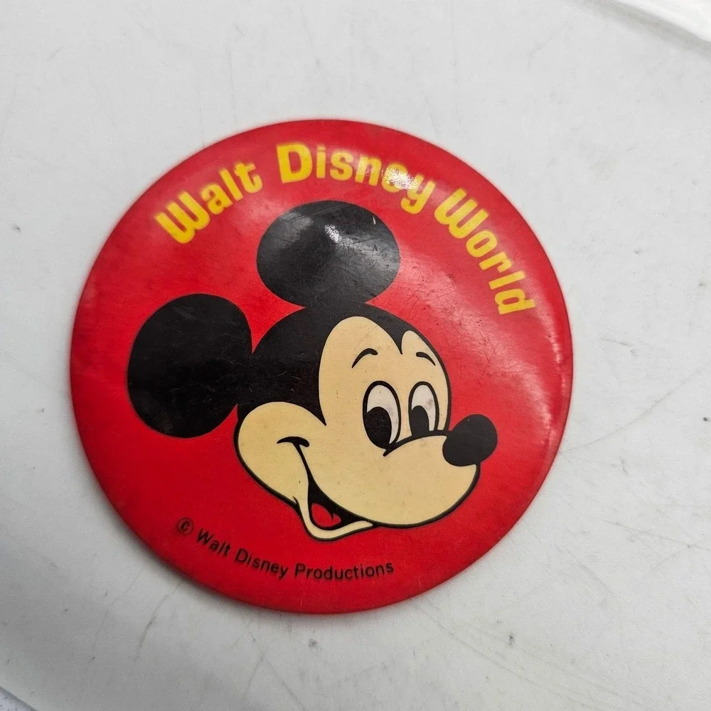 Vintage Walt Disney World Mickey Mouse Large Pinback Button Walt Disney Producti